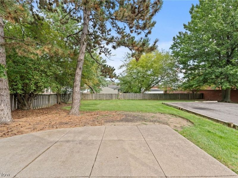 1455 Lander Road, Mayfield Heights, OH 44124 Photo 35