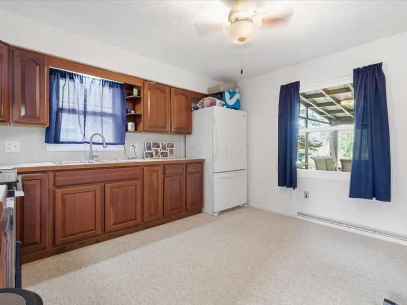 605 Snyder Drive, Loudonville, OH 44842 Photo 11