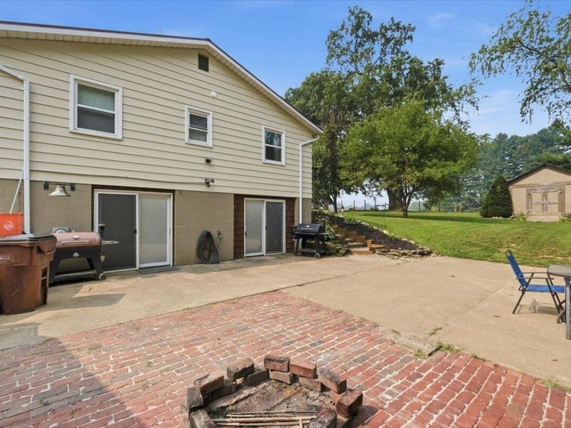 605 Snyder Drive, Loudonville, OH 44842 Photo 4