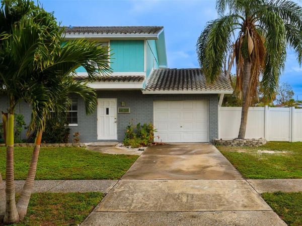 1423 MAPLE STREET SW, LARGO, FL 33770