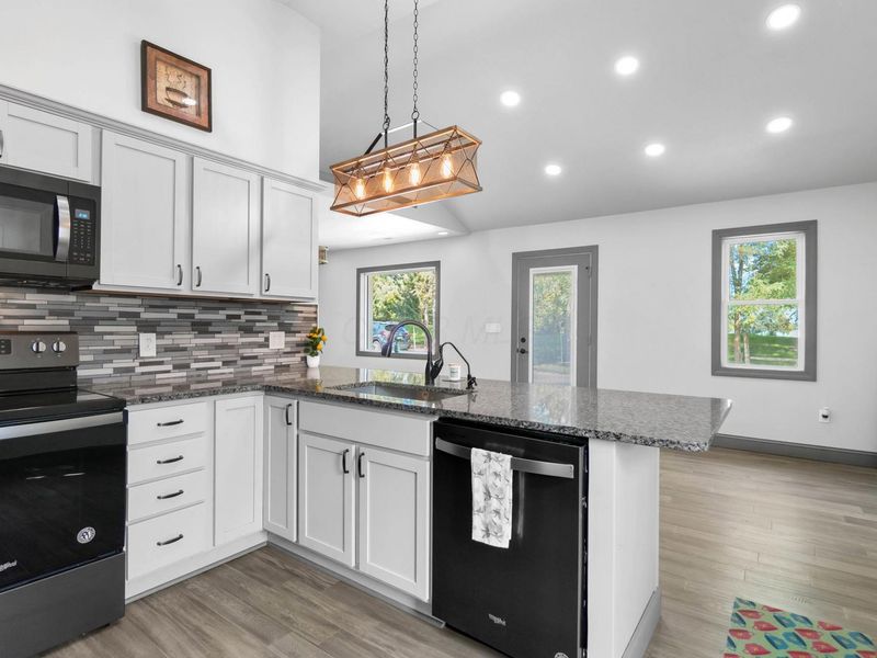 9631 Fairview Drive, Lakeview, OH 43331 Photo 17