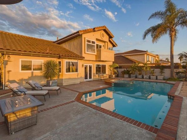 1588 Bella Vista Dr., Encinitas, CA 92024