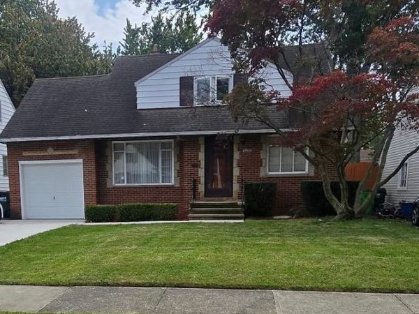 27570 Fullerwood Drive, Euclid, OH 44132