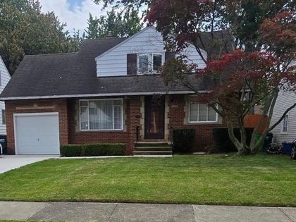 27570 Fullerwood Drive Euclid, OH 44132