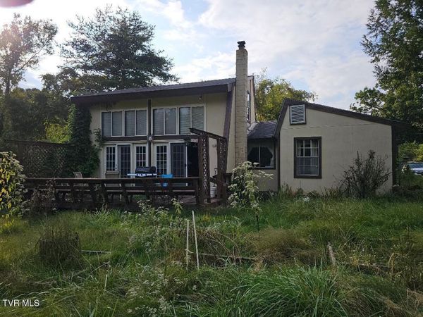 154 Old Stone Drive, Clintwood, VA 24228
