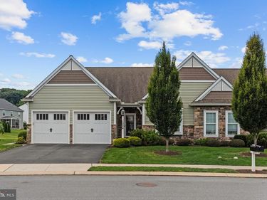 1524 BLOOMFIELD WAY, LANDISVILLE, PA 17538