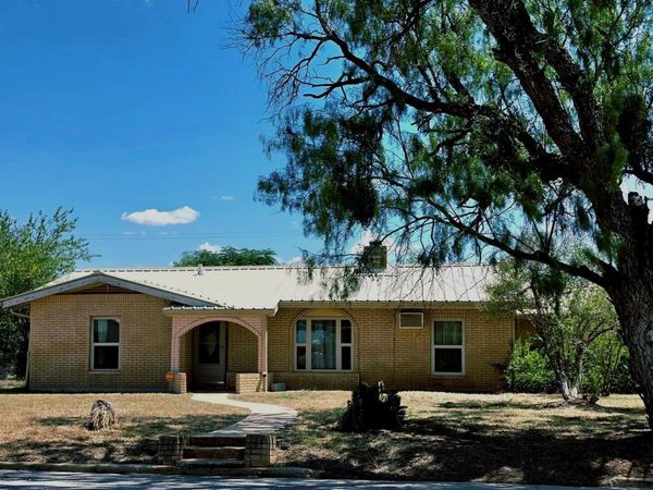 807 Frio, Cotulla, TX 78014