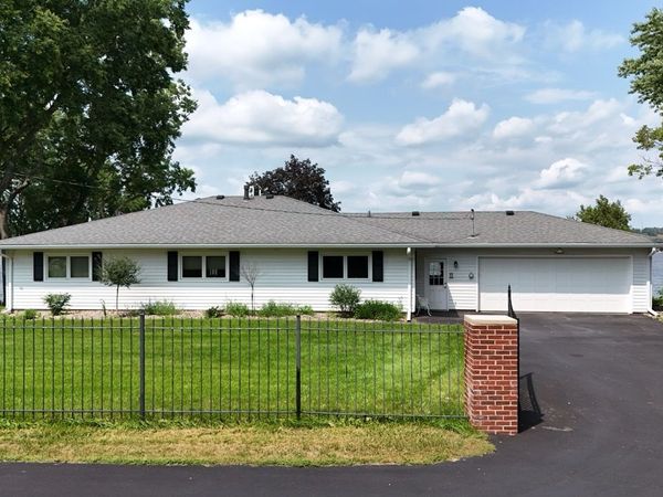 17807 Route 84 Route N, East Moline, IL 61244