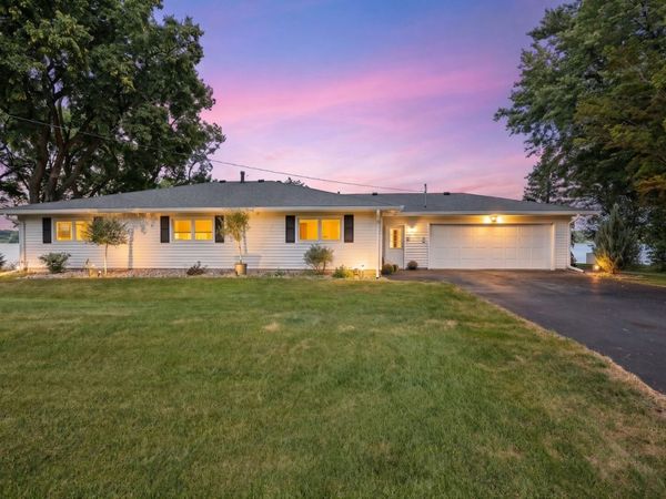 17807 Route 84 Route N, East Moline, IL 61244