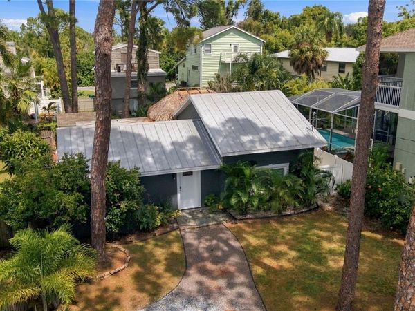 839 FLORIDA AVENUE, PALM HARBOR, FL 34683