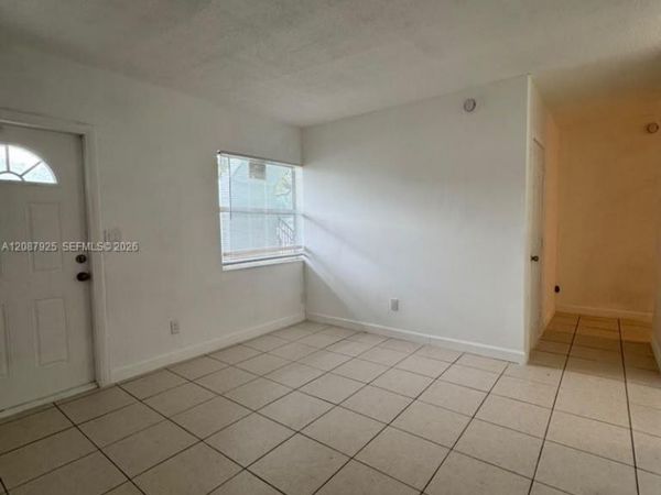 325 NW 15th St , Unit 5, Pompano Beach, FL 33060