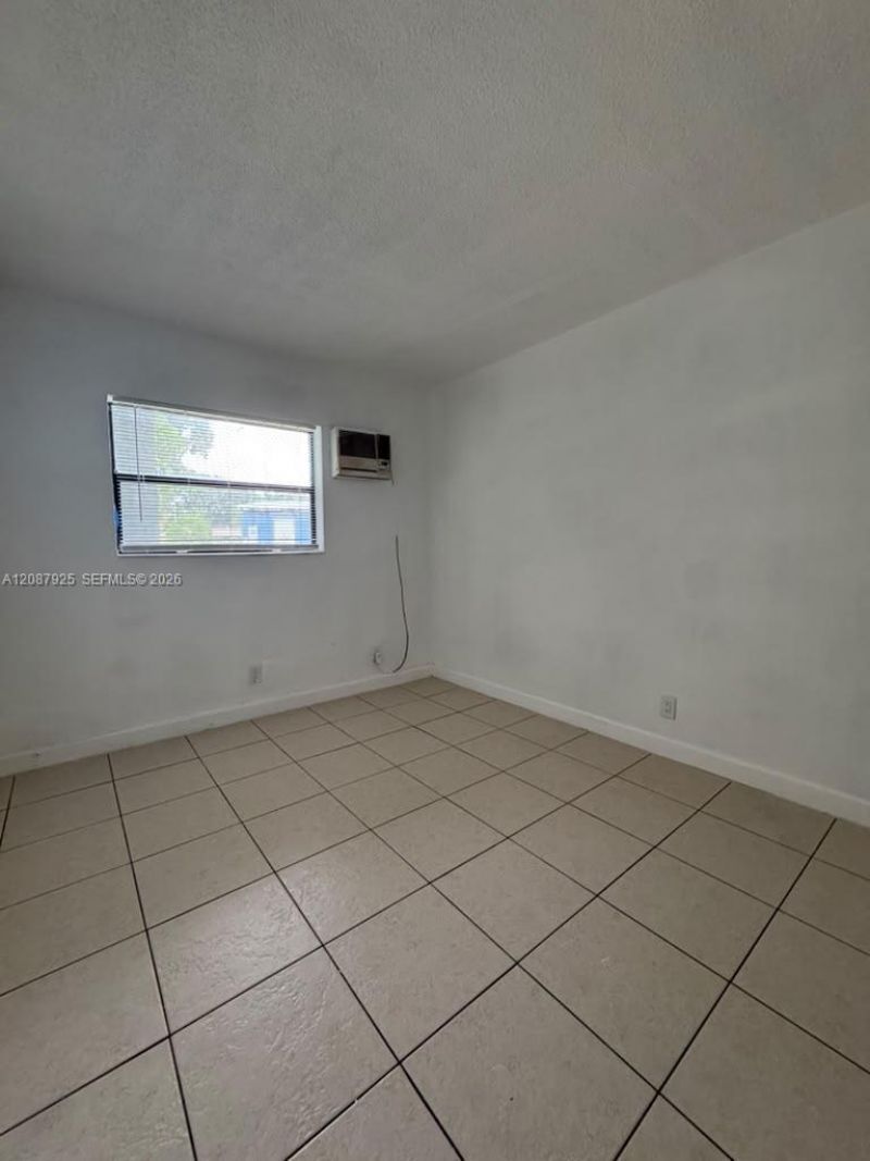 325 NW 15th St, Unit 5, Pompano Beach, FL 33060 Photo