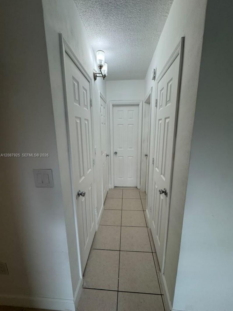 325 NW 15th St, Unit 5, Pompano Beach, FL 33060 Photo
