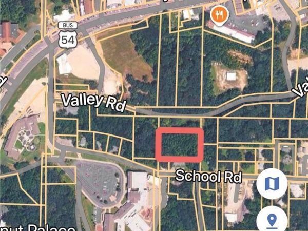 Valley Road , Lake Ozark, MO 65049