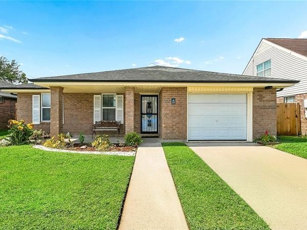 36 MORRISON Court , New Orleans, LA 70127