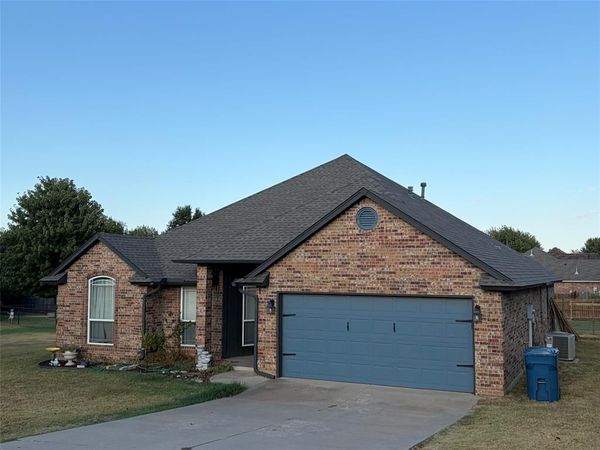 4236 Bradford Brook Drive, Norman, OK 73072
