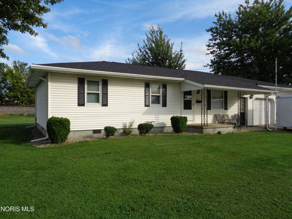 20 N Belmore Street, Leipsic, OH 45856