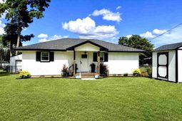 1419 Hobbs Dr photo 4