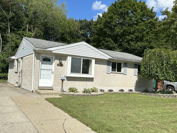 38040 Castle Drive, Romulus, MI 48174