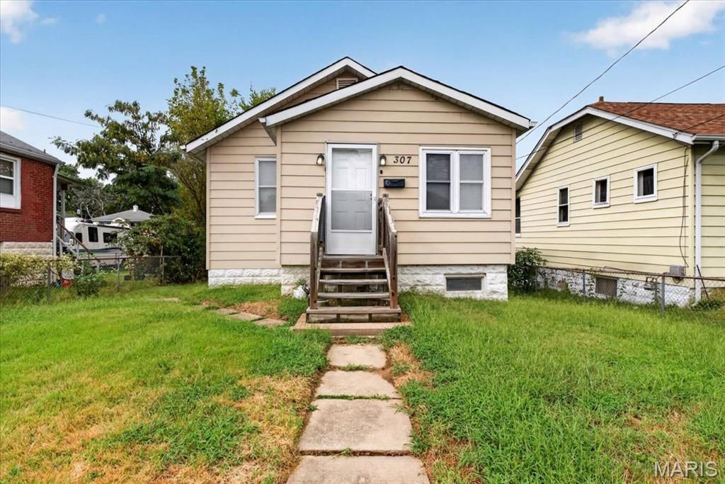 307 Vida Avenue , Unincorporated, MO 63125 Main Photo