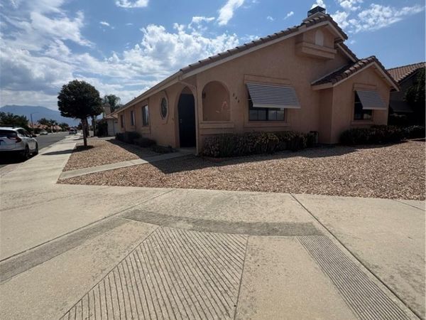 844 La Morena, Hemet, CA 92545