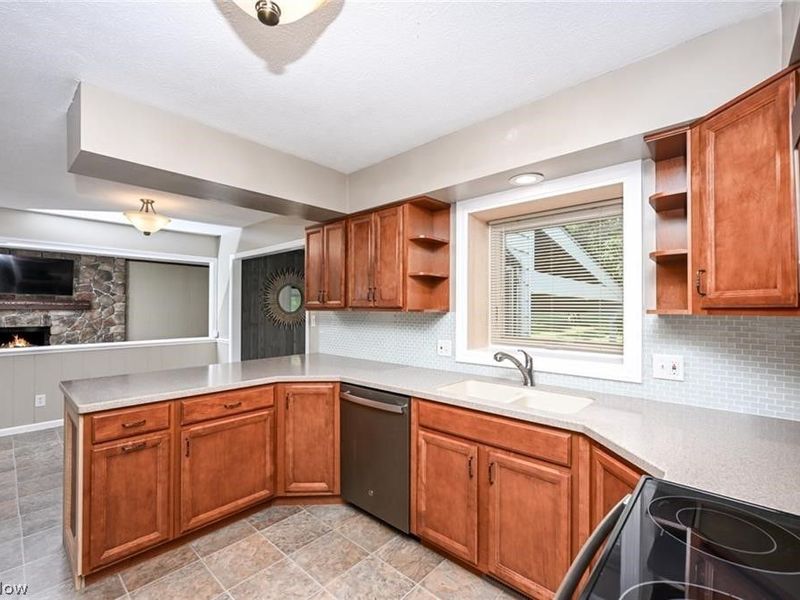 2180 N Revere Road , Akron, OH 44333 Photo 14