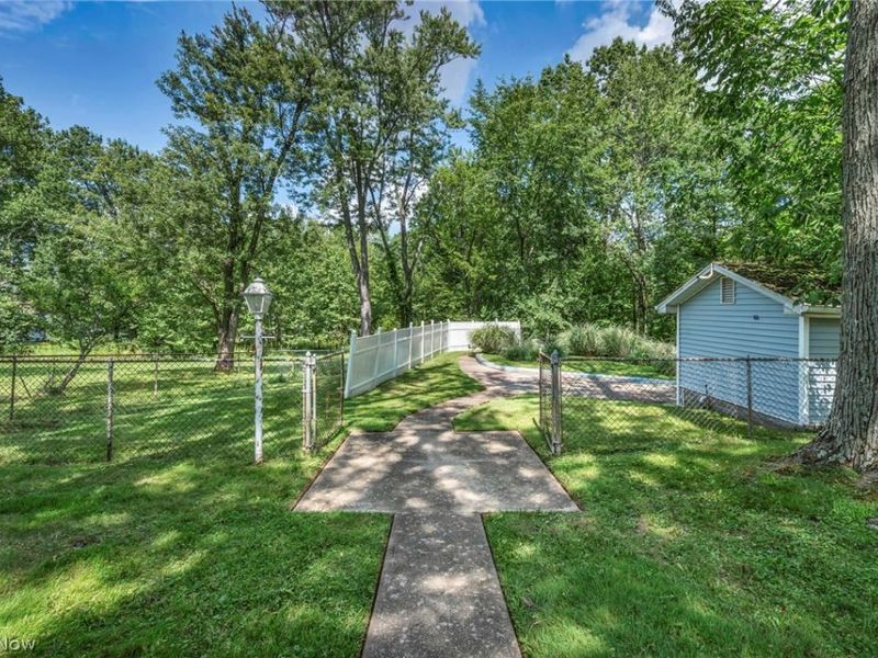 1161 Broadway Avenue, Bedford, OH 44146 Photo 2
