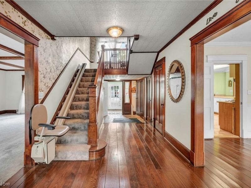 178 Gilbert Drive, Bedford, OH 44146 Photo 12