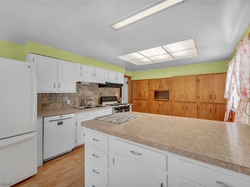 178 Gilbert Drive, Bedford, OH 44146 Photo 22