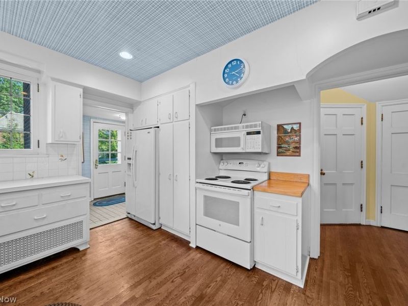 2975 Falmouth Road, Shaker Heights, OH 44122 Photo 12
