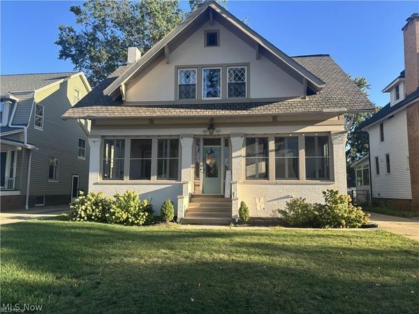15426 Clifton Boulevard, Lakewood, OH 44107
