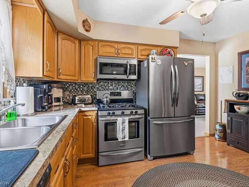 1401 Harvest Circle NE, Massillon, OH 44646 Photo 13