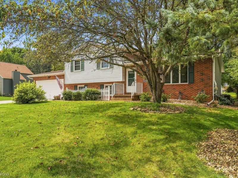 1401 Harvest Circle NE, Massillon, OH 44646 Photo 4