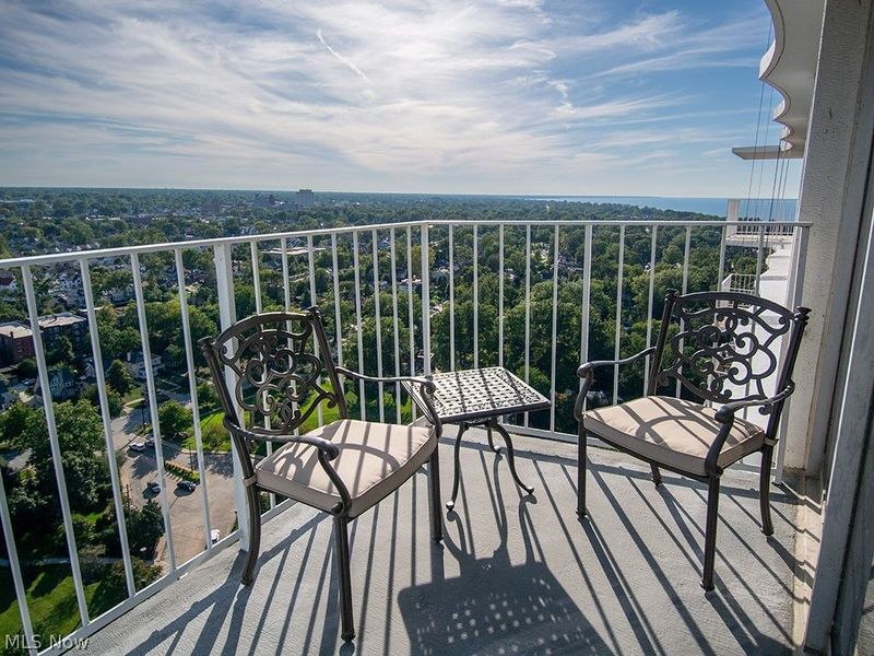 12700 Lake Avenue , Unit 3013, Lakewood, OH 44107 Photo 12