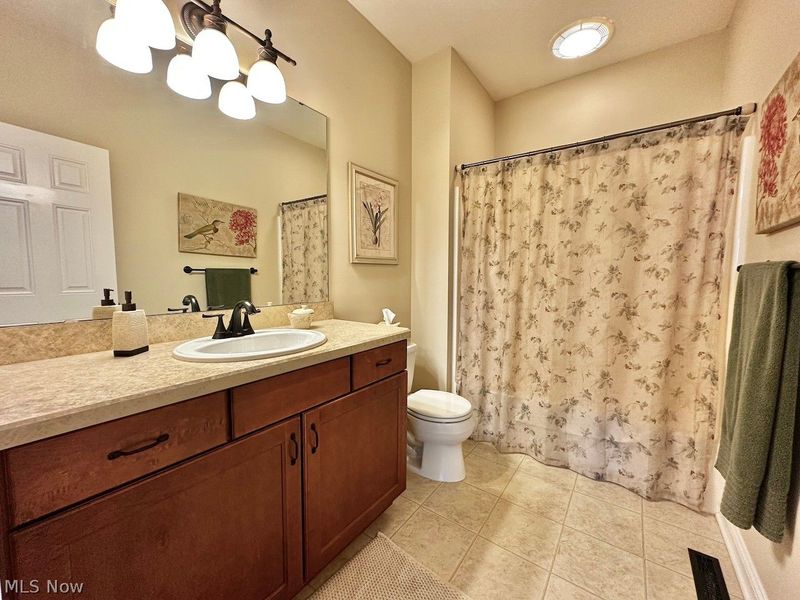 239 Prestwick Drive , Broadview Heights, OH 44147 Photo 19