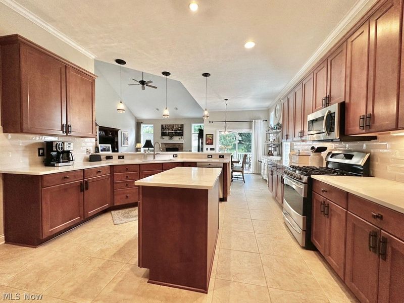 239 Prestwick Drive , Broadview Heights, OH 44147 Photo 7