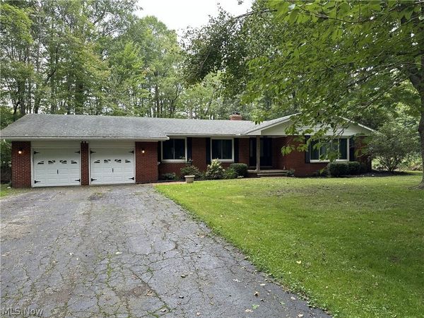 7249 Regal Drive, North Kingsville, OH 44068