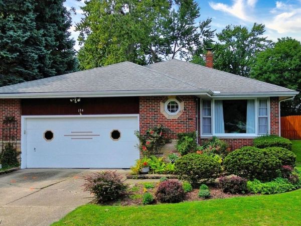 134 Lloyd Road , Euclid, OH 44132