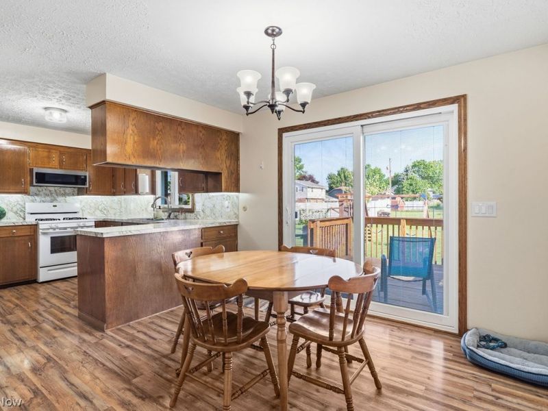 2015 Wittenberg Street, Louisville, OH 44641 Photo 10