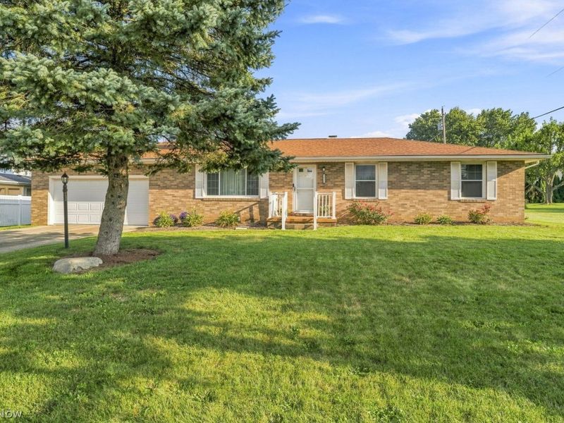 2015 Wittenberg Street, Louisville, OH 44641 Photo 2