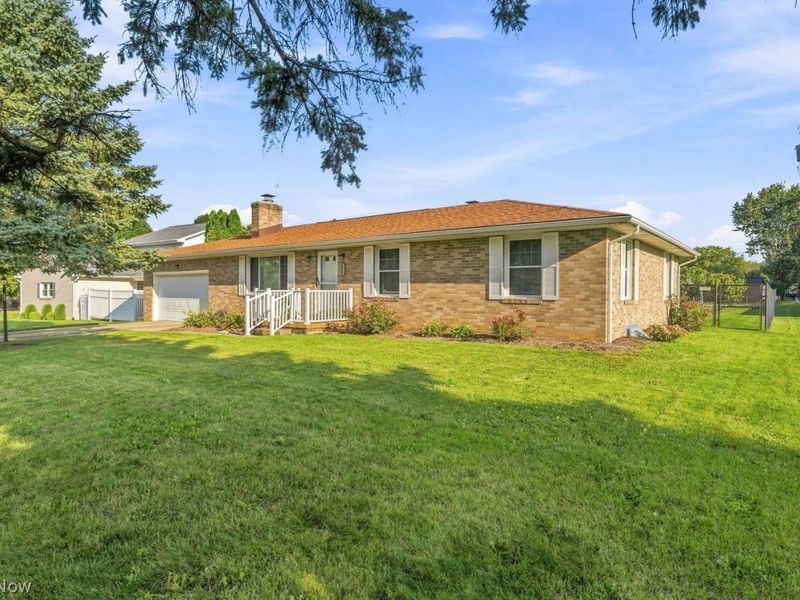 2015 Wittenberg Street, Louisville, OH 44641 Photo 3