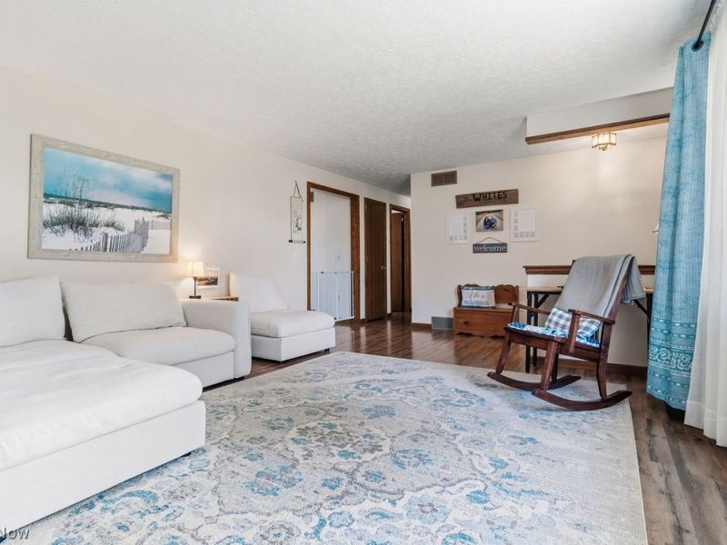 2015 Wittenberg Street, Louisville, OH 44641 Photo 9