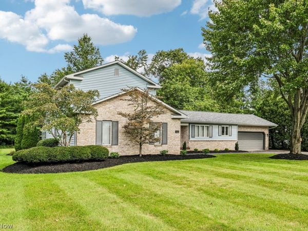 8625 Four Seasons Trail , Poland, OH 44514