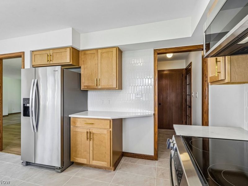 8625 Four Seasons Trail, Poland, OH 44514 Photo 13