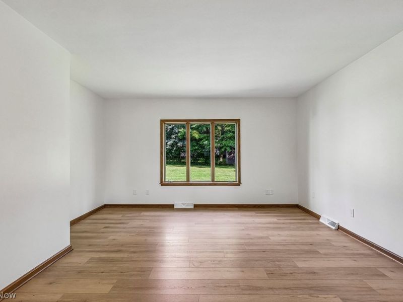 8625 Four Seasons Trail, Poland, OH 44514 Photo 6
