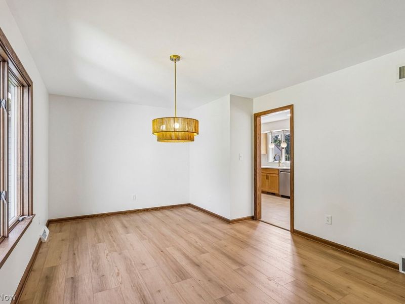 8625 Four Seasons Trail, Poland, OH 44514 Photo 7