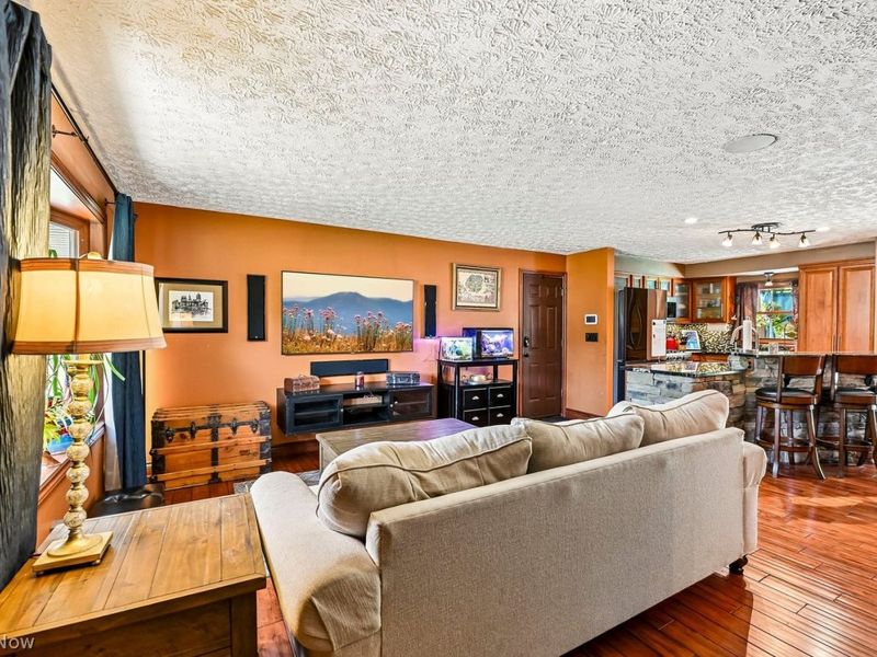 6000 Denise Drive, North Ridgeville, OH 44039 Photo 2