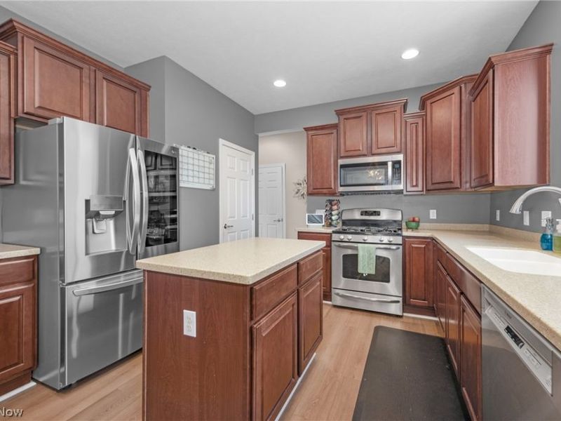 5171 Kenton Lane, Brunswick, OH 44212 Photo 8