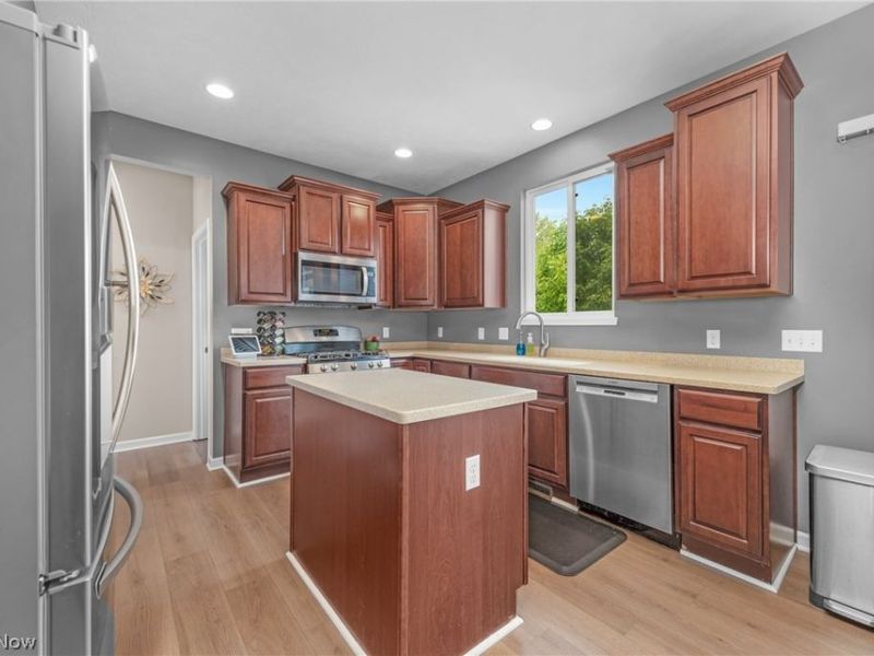 5171 Kenton Lane, Brunswick, OH 44212 Photo 9