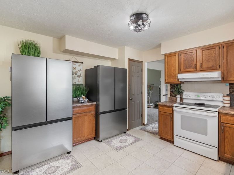 8825 Blitzen Road NW, North Canton, OH 44720 Photo 15